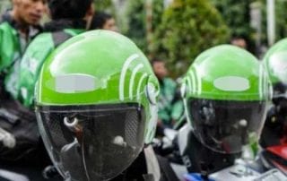 MK Tolak Legalkan Ojek Online 02 Finansialku