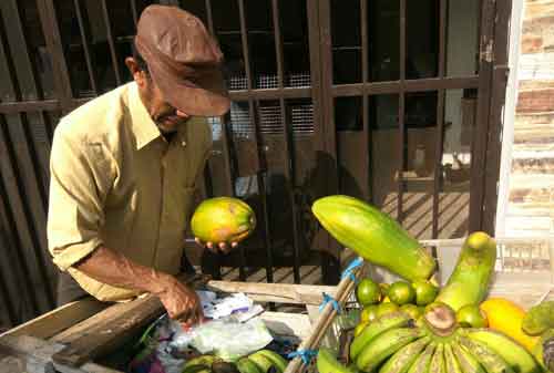 Mencari Berkah Jadi Pengusaha Lalaban Ala Mang Yayat 01 - Finansialku