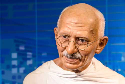 Gaya Kepemimpinan Ala Mahatma Gandhi yang Perlu Anda Tiru 01 - Finansialku