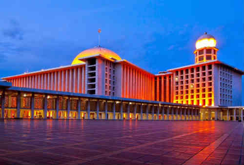 10 Masjid Termegah di Indonesia 09 Masjid Istiqlal Jakarta - Finansialku