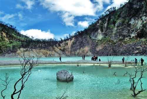 Tempat Wisata Jawa Barat 02 Kawah Putih - Finansialku