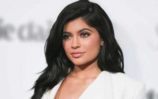 Menjadi Billioner, Ini Bisnis Kylie Jenner Ini Bisa Kamu Tiru 01 - Finansialku