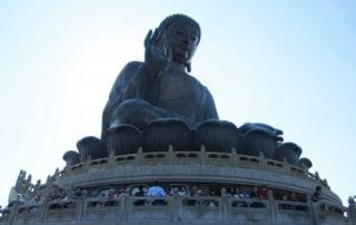 Patung Buddha Terbesar Di Hong Kong 01 - Finansialku
