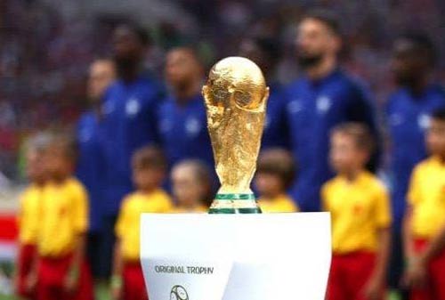 10 Piala Sepakbola Termahal Di Dunia yang Sangat Berharga