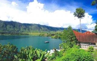 Liburan ke Danau Toba 01 - Finansialku