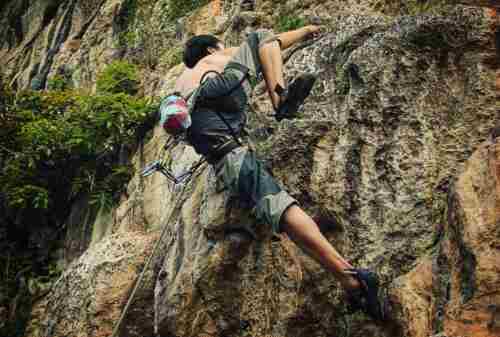 10 Lokasi Panjat Tebing Terbaik yang Memicu Adrenalin