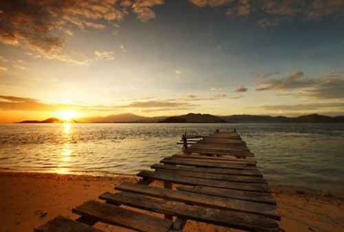 5 Cara Terbaik Menikmati Wisata Pulau Kanawa, Cek Panduannya! 02 - Finansialku
