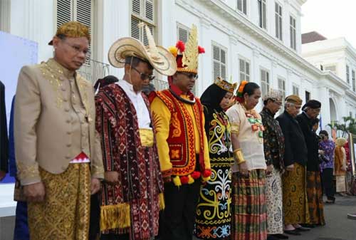 Gambar Pakaian Adat Dan Asal Daerah Nya - Pakaian Nusantara