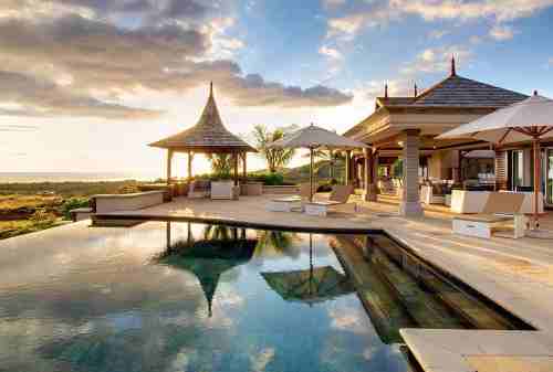 Daftar 10 Hotel Di Bali yang Cocok Buat Honeymoon Nan Romantis 05