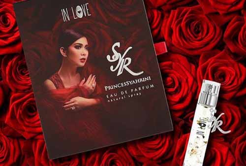 Parfum “In Love” Syahrini - Finansialku