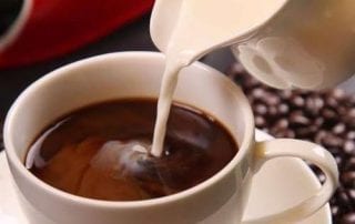 7 Es Kopi Susu Kekinian yang Terkenal di Bandung 01 - Finansialku