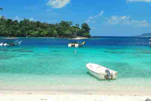 7 Tempat Wisata Pulau Weh yang Mengagumkan Keindahannya untuk Single Traveler 6