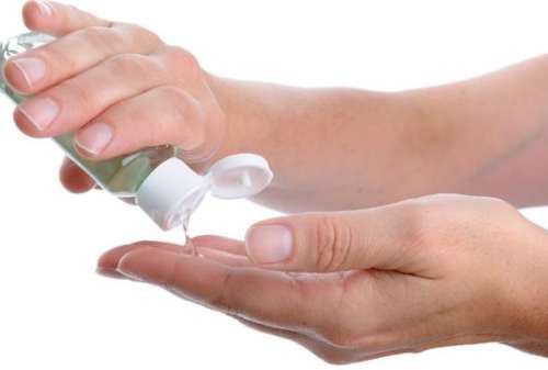 Stok Sekarat, Ini Cara Bikin Disinfektan dan Hand Sanitizer DIY