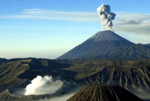 Susul Merapi, Gunung Semeru Juga Ikut Erupsi! 01 (1)