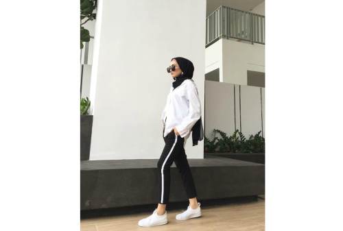 Trend Fashion 2020 Wanita Hijab Remaja - HijabFest