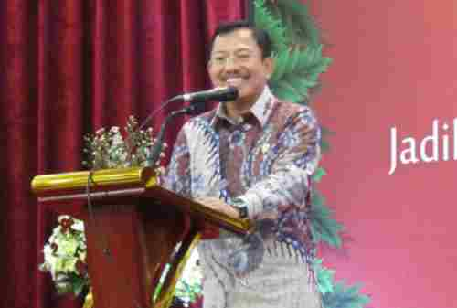 Menteri Kesehatan dr. Terawan 6