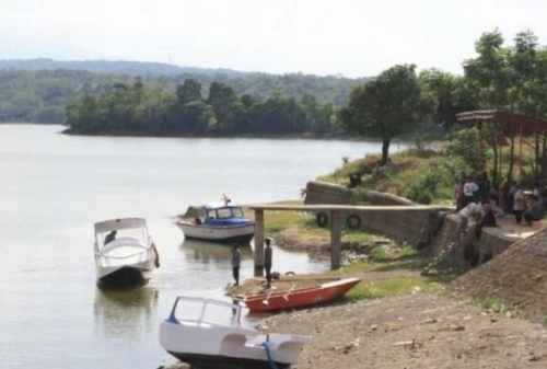 5+ Lokasi Destinasi Wisata Cirebon Seru yang Wajib Kamu Kunjungi 01 Danau Setu Patok - Finansialku