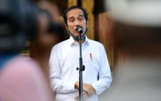 Presiden Jokowi Geram Pada Menterinya Hingga Ancam Reshuffle 01