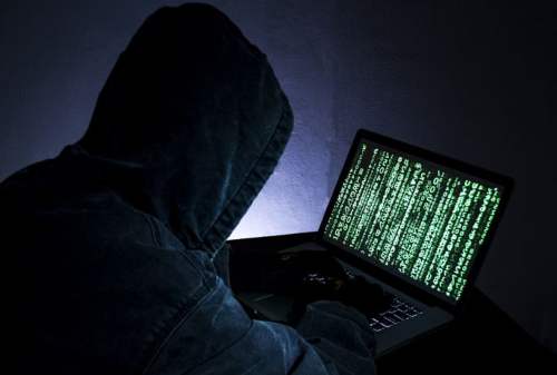 Daftar Rekomendasi Film Tentang Hacker yang Inspiratif 06 - Finansialku