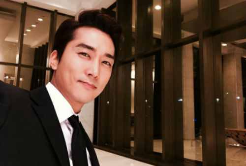 Hot Ajusshi Check! Kepoin Aktor Korea Paling Ganteng Berusia Mapan Ini  Song Seung Heon o2 Finansialku