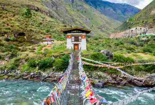 10 Fakta Menarik Bhutan, Negara Kerajaan di Asia yang Super Happy 03 - Finansialku