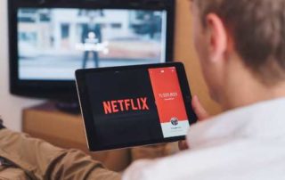 10 Rekomendasi Film Thriller Netflix Terbaik, WAJIB Kamu Tonton 01 - Finansialku