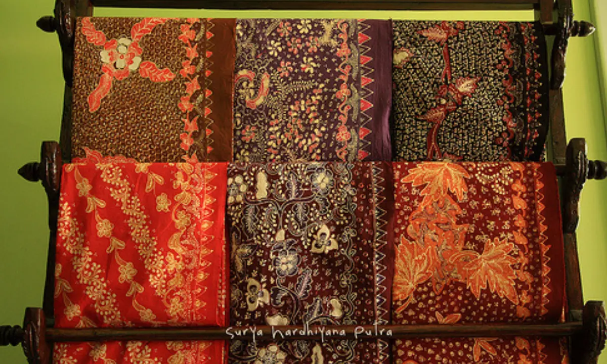 contoh batik lasem
