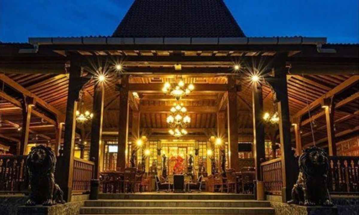 restoran suasana nyaman koenokoeni