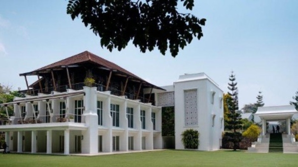 Rekomendasi Gedung dan Hotel Pernikahan Terbaik di Bandung 14 - Finansialku Rekomendasi Gedung dan Hotel Pernikahan Terbaik di Bandung 14 - Finansialku