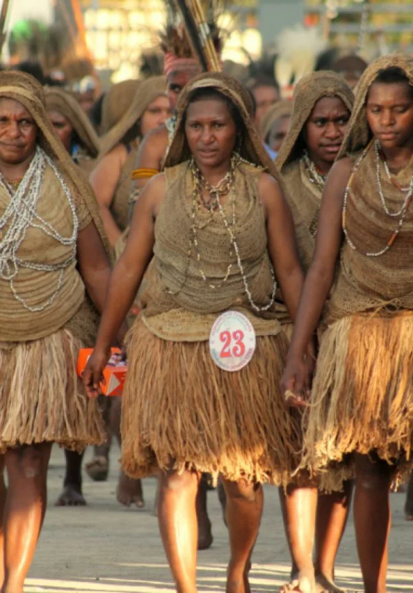 pakaian adat Papua_Yokal