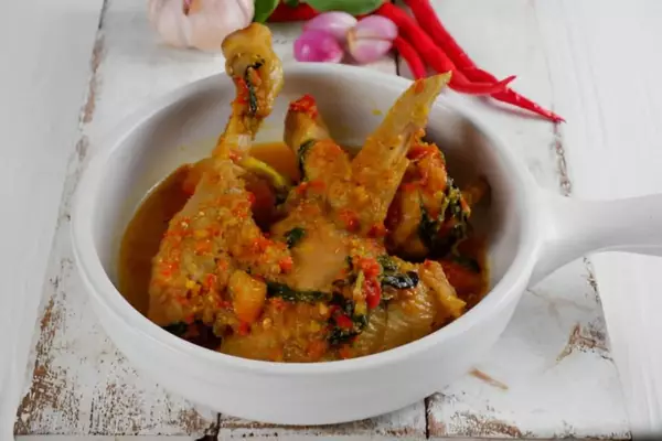 menu lebaran_Ayam Woku