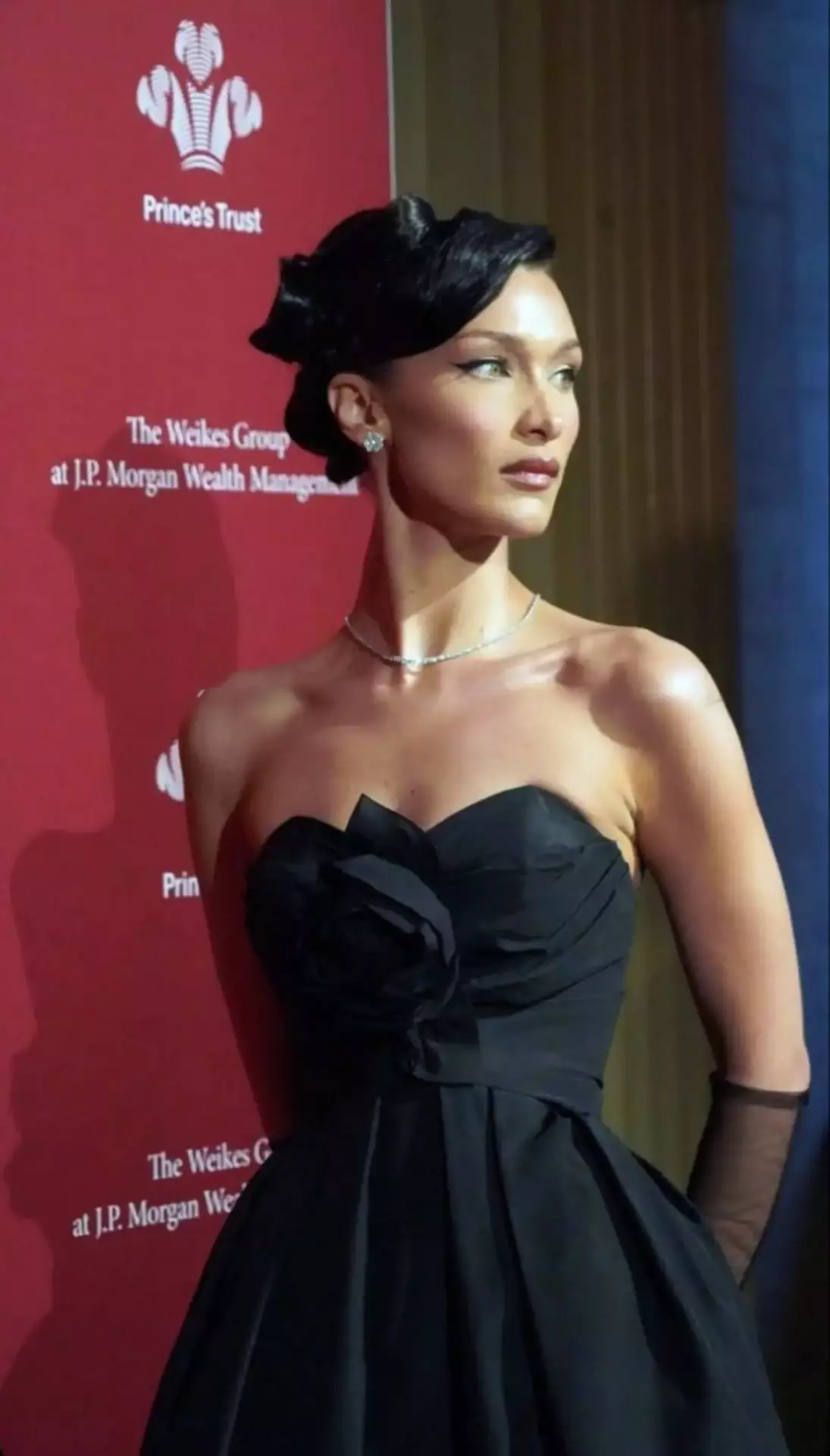 siapa wanita tercantik di dunia ini-Bella Hadid