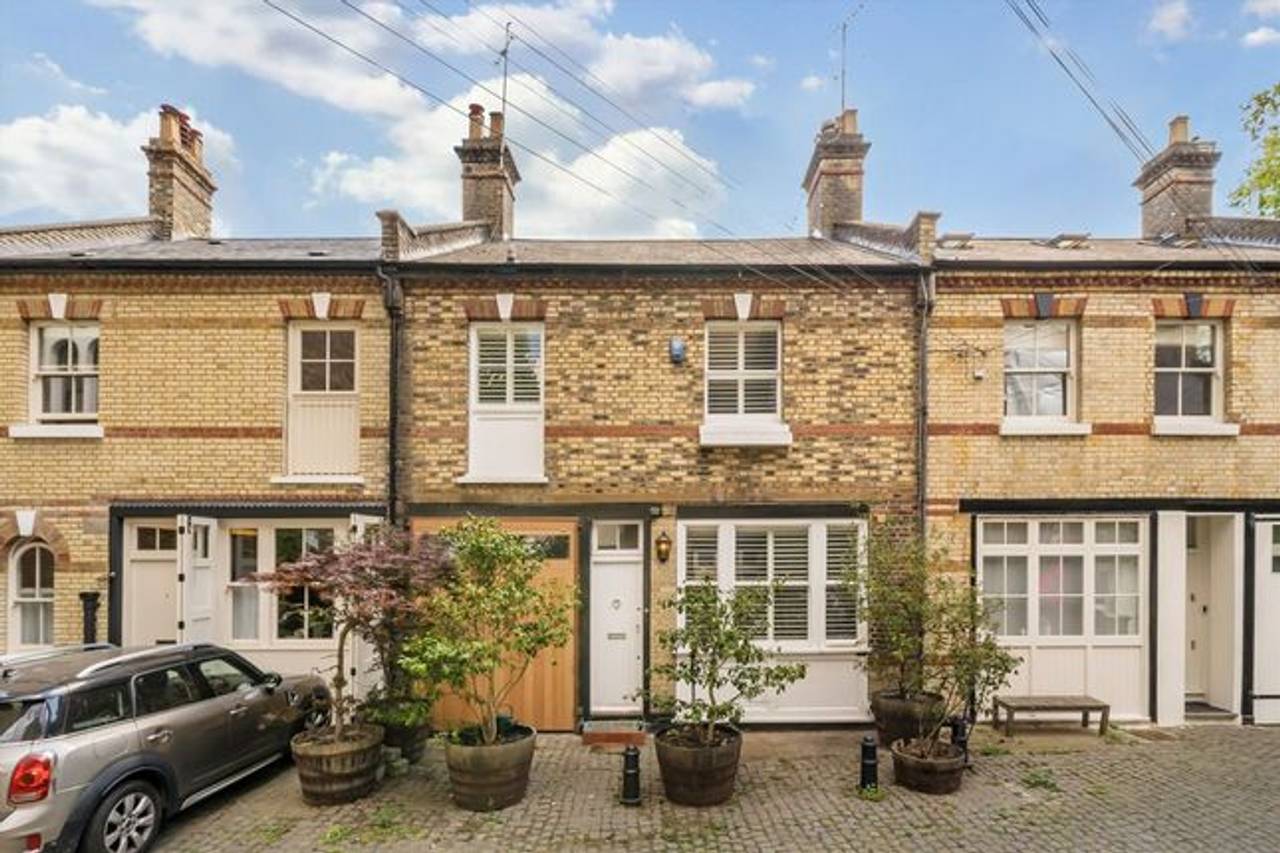 Property to rent in Linden Mews, London W2