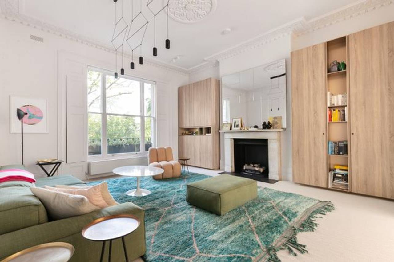Flat to rent in Holland Park Avenue, London W11