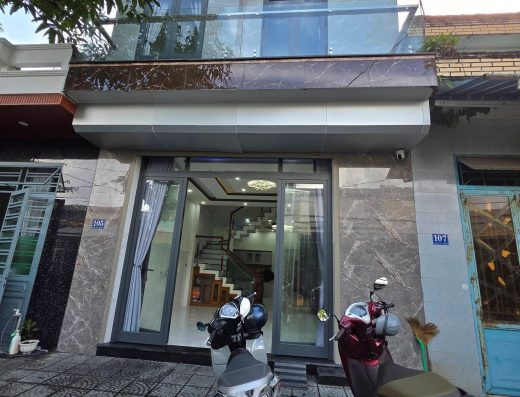 Nhà 2 tầng sát biển, giá 6,98 tỷ