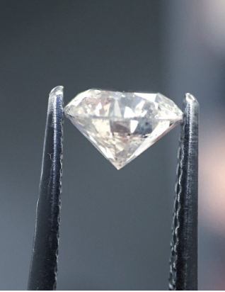 Lusix raises $90 million for lab-grown diamonds, including from LVMH Luxury  Ventures