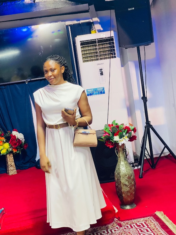 Ateh - Cameroonian Nanny