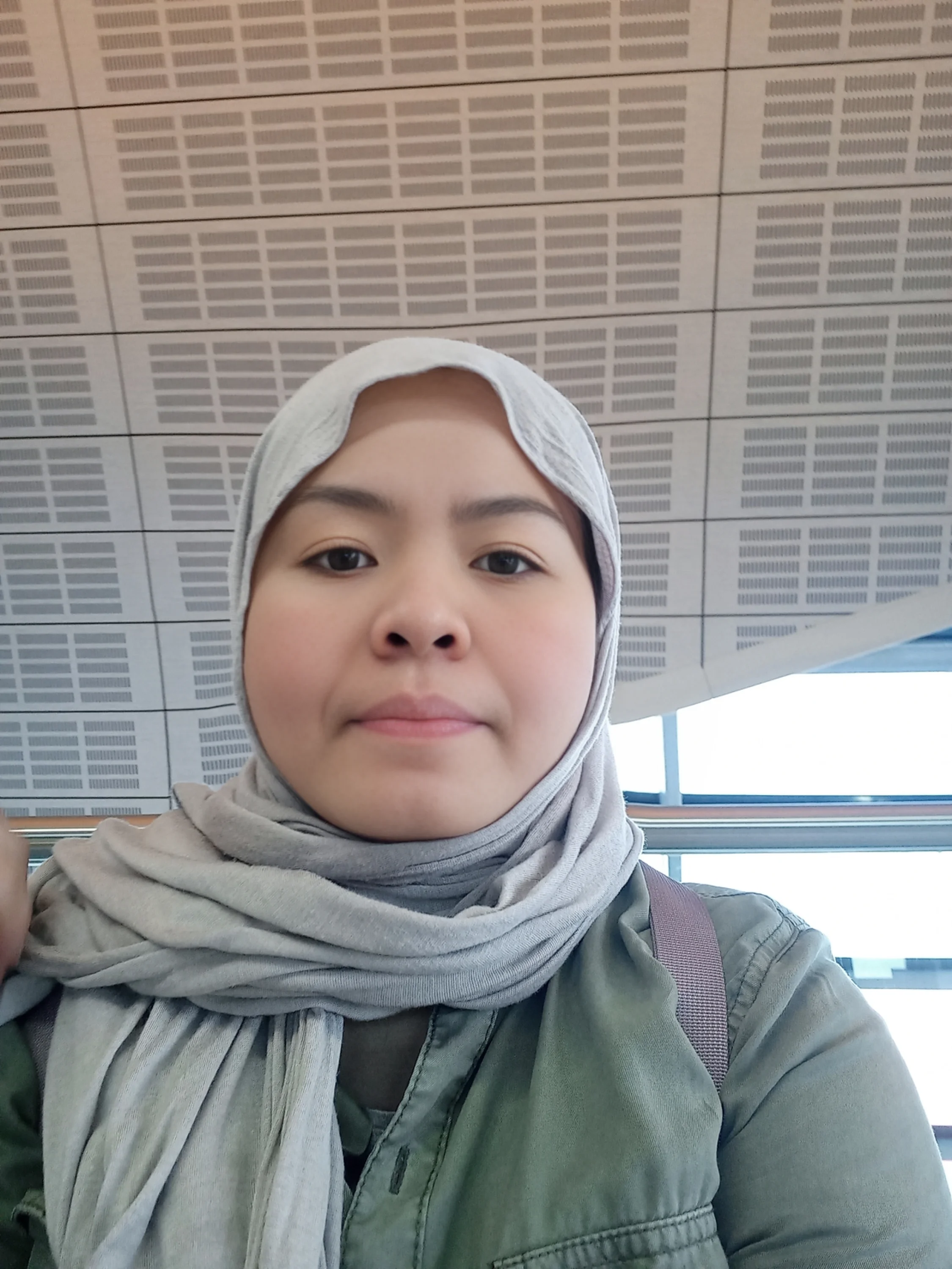 Clarissa - Filipino Maid / Nanny