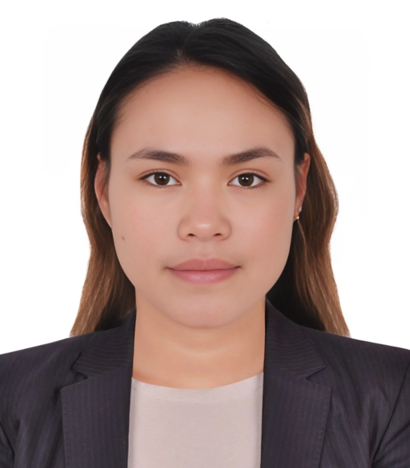 Mia - Filipino Maid