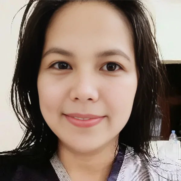 Vicky - Filipino Nanny / Caregiver