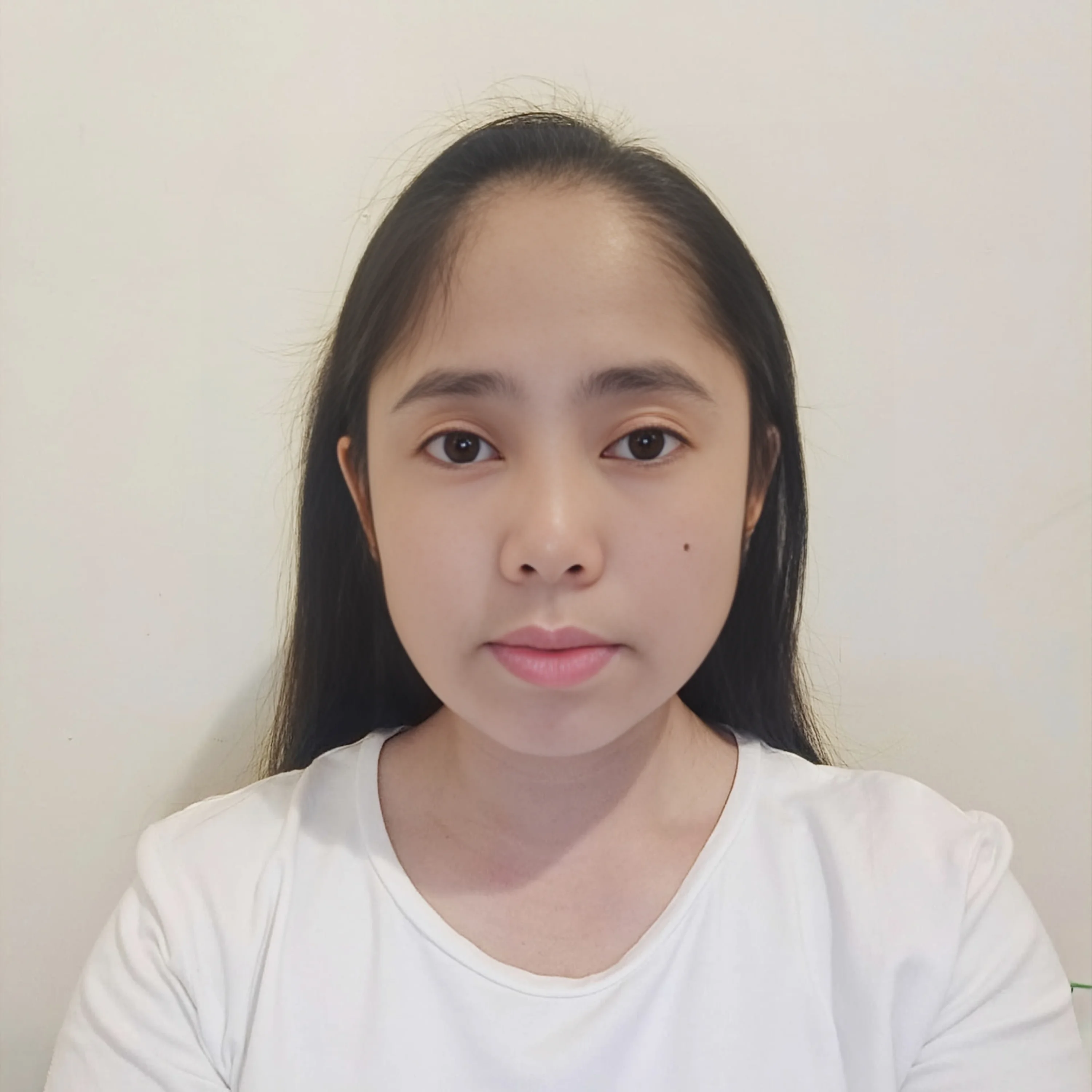 Stephanie - Filipino Nanny / Caregiver