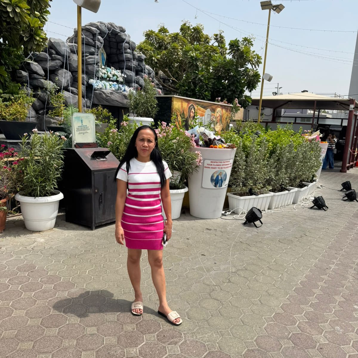 Roma - Filipino Babysitter