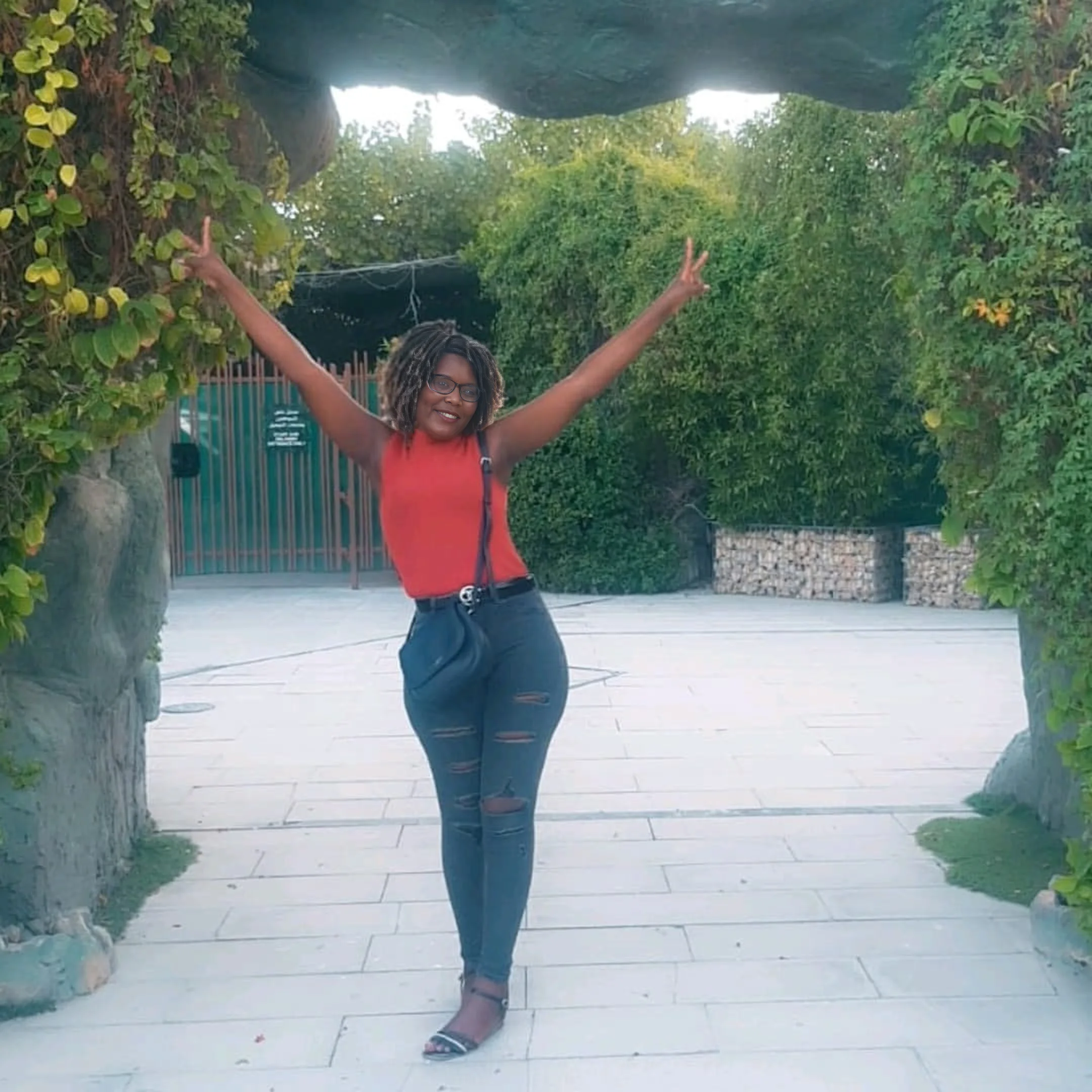 Violet - Kenyan Governess / LSA