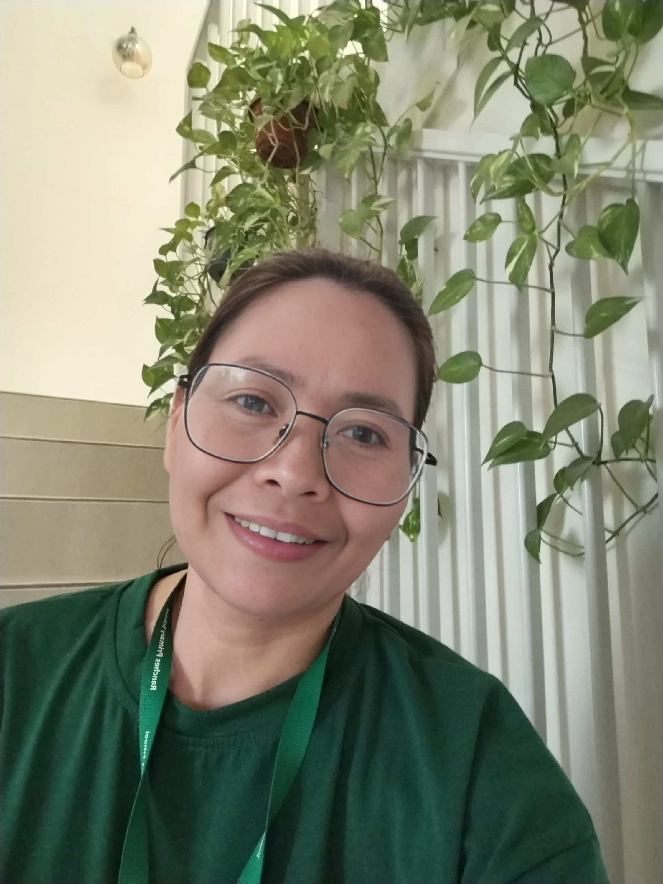Edna - Filipino Nanny / Maid