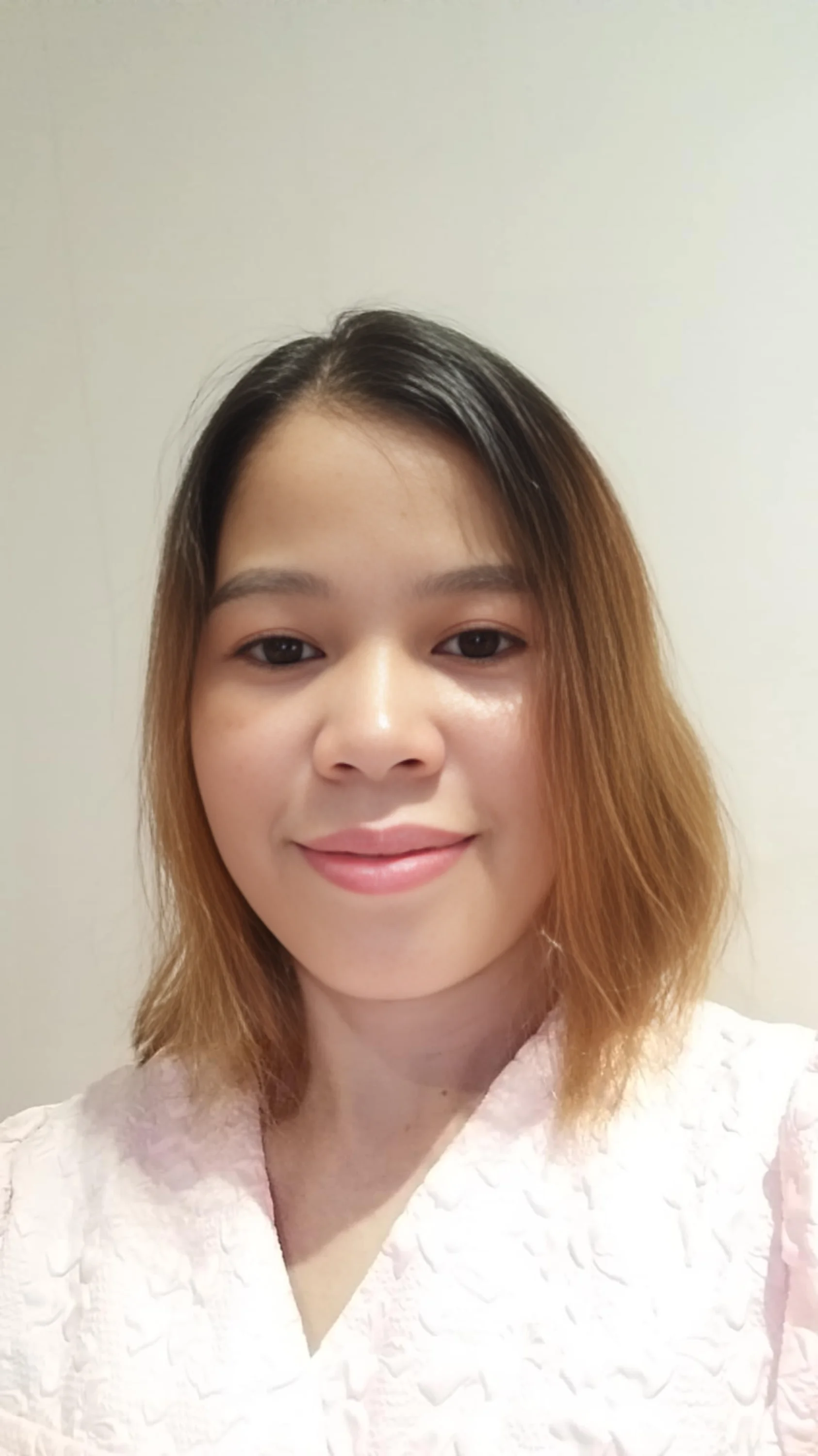 Apple - Filipino Maid / Nanny