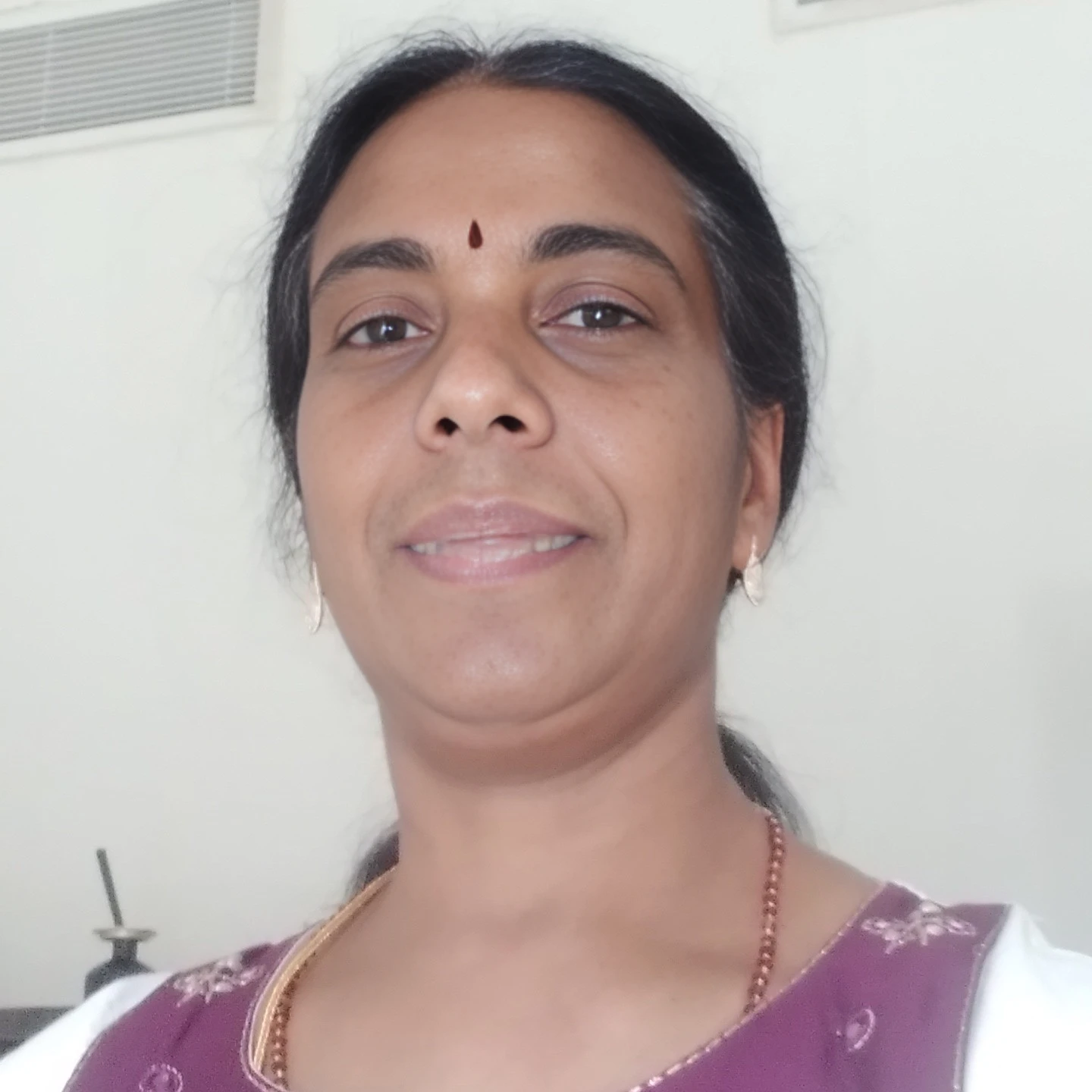 Kovila - Sri Lankan Nanny / Maid