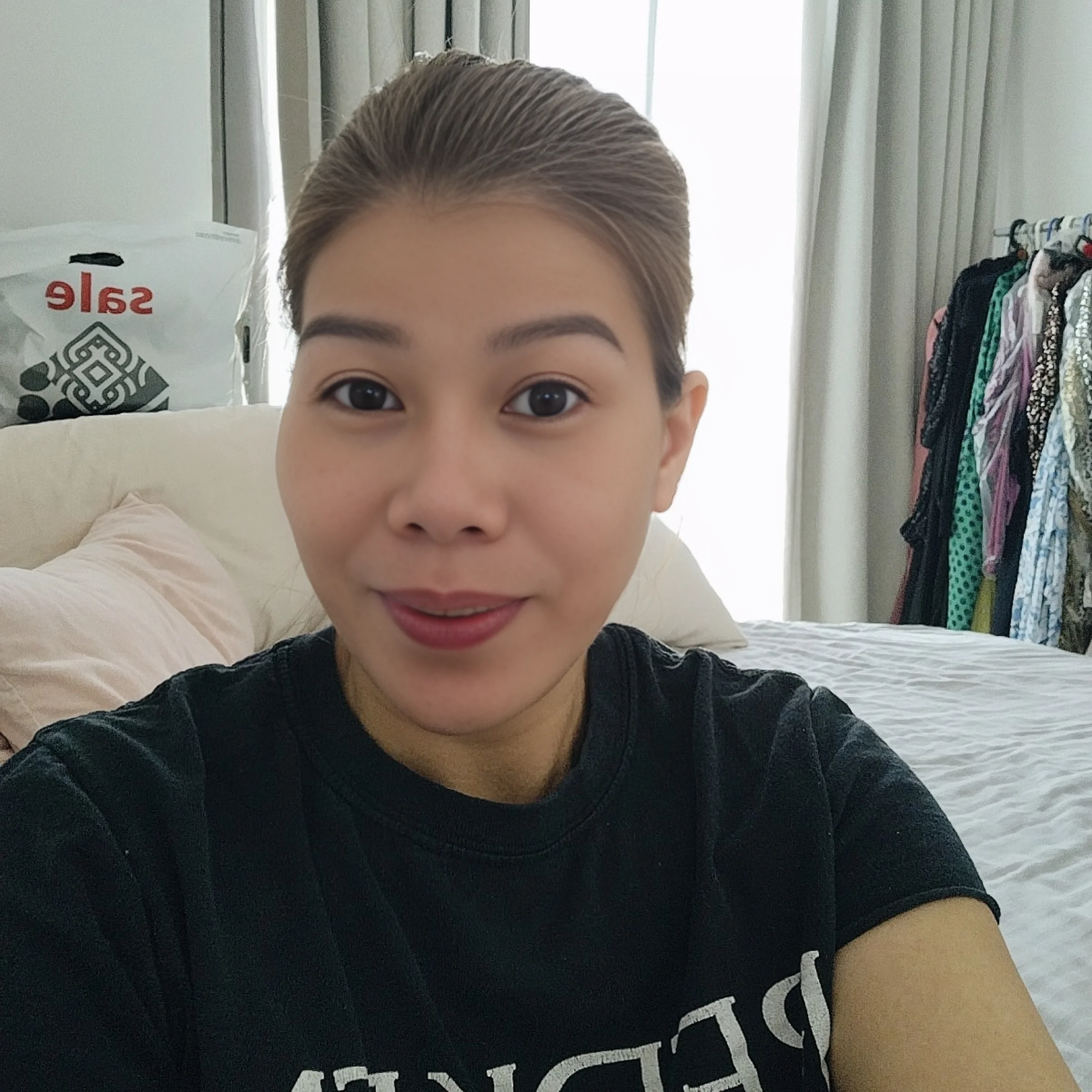 Lovelyn - Filipino Maid