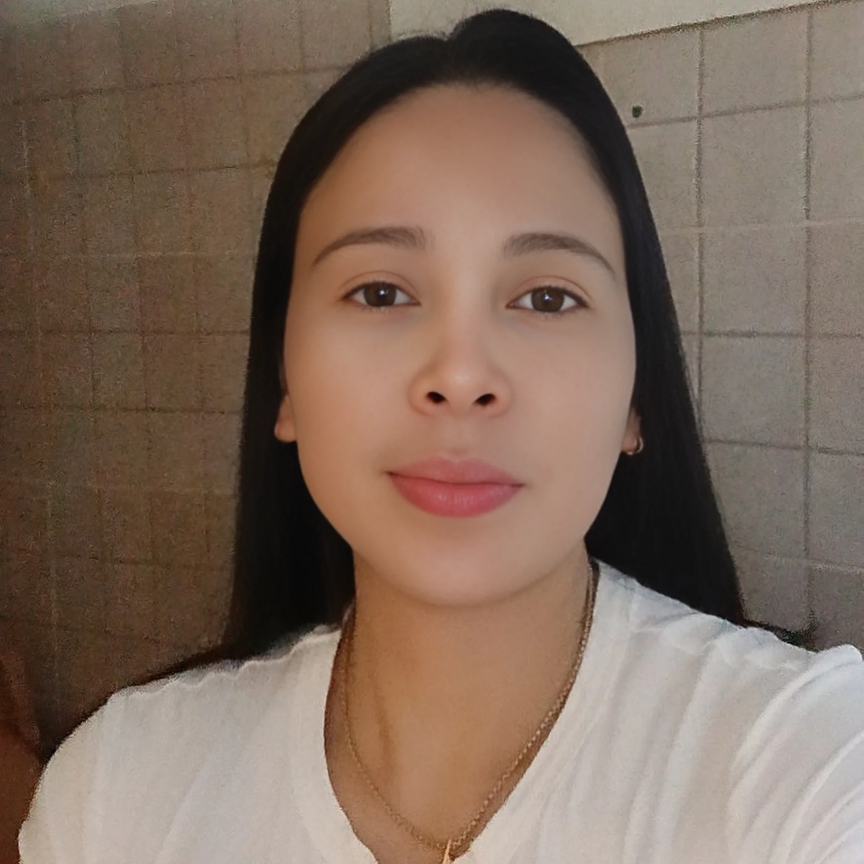 Analyn - Filipino Pet Caretaker