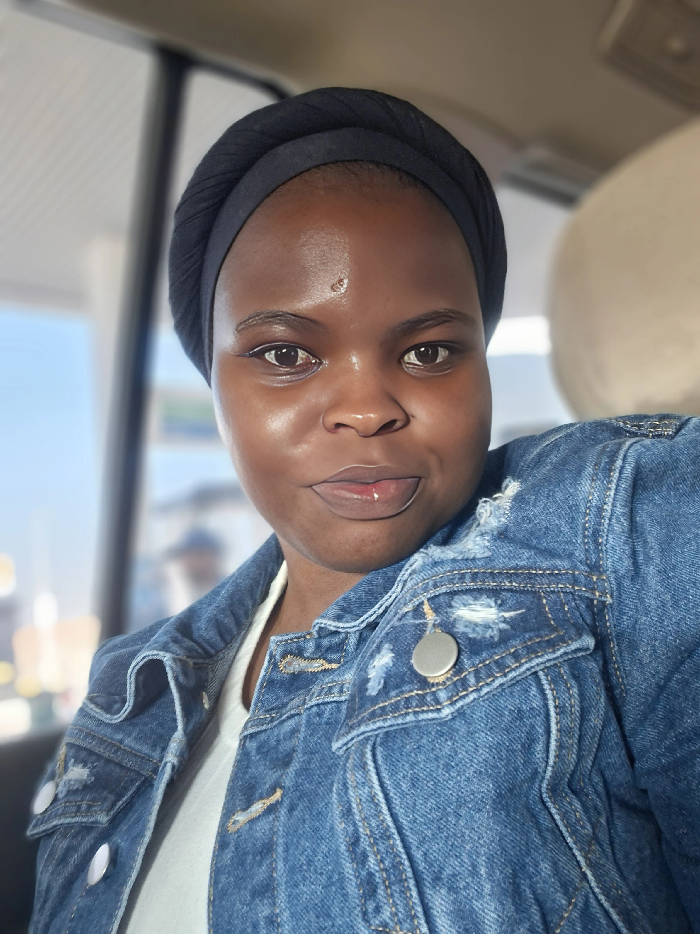 Lena - Kenyan Nanny / Eldercare / Maid