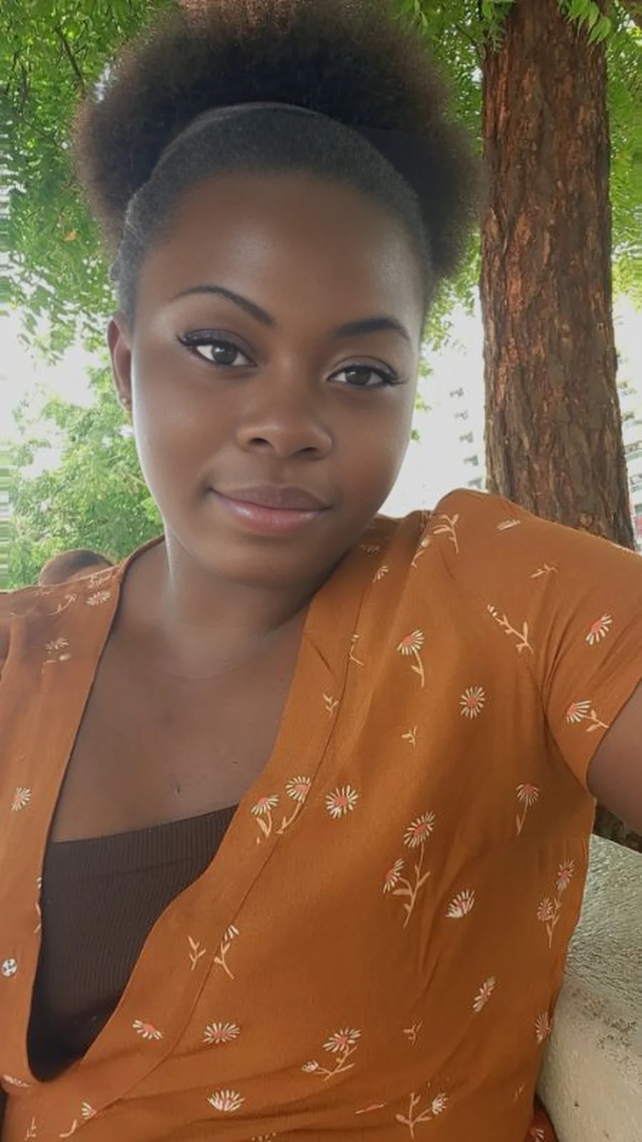 Bih - Cameroonian Maid